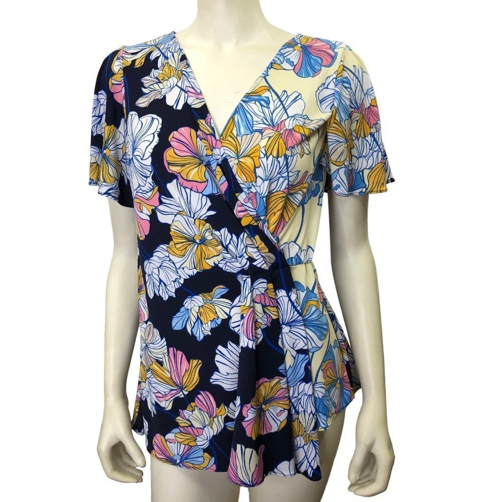 COCO BIANCO CUT‎ SLEEVE TOP SZ MD NEW WITH TAG